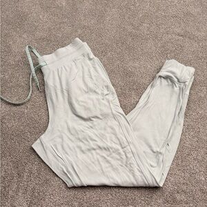 Lululemon Ready To Rulu High-Rise Jogger in Delicate Mint size 8